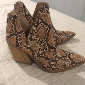 Steve Madden ankle boots